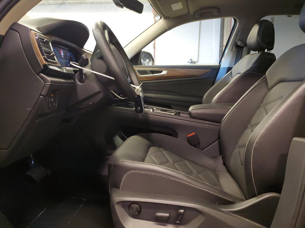 2024 VOLKSWAGEN ATLAS SE VIN:1V2KR2CA9RC505897