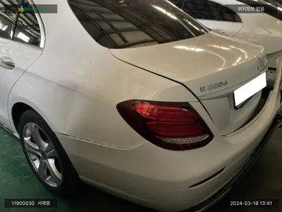 2018 Mercedes-Benz E 220 WDDZF0FB6JA433290 VIN:WDDZF0FB6JA433290