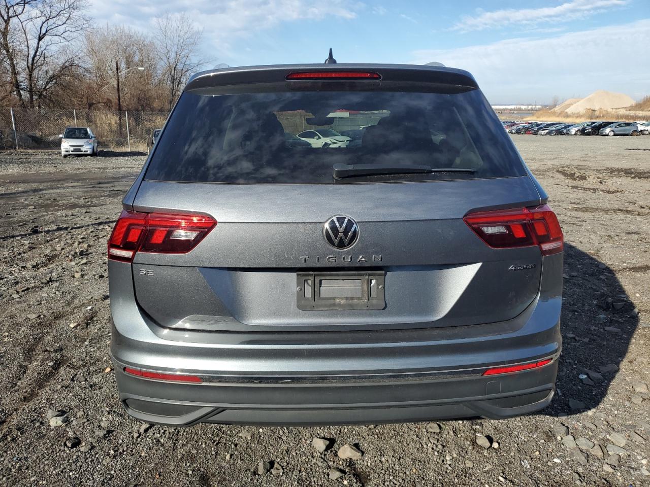 2022 VOLKSWAGEN TIGUAN SE VIN:3VV2B7AX8NM107469