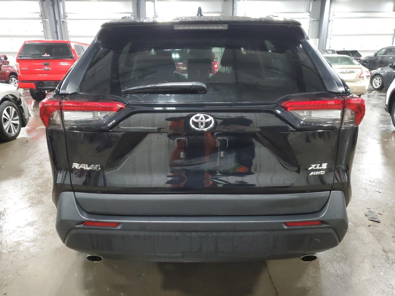 2022 TOYOTA RAV4 XLE VIN:2T3P1RFV6NW323927