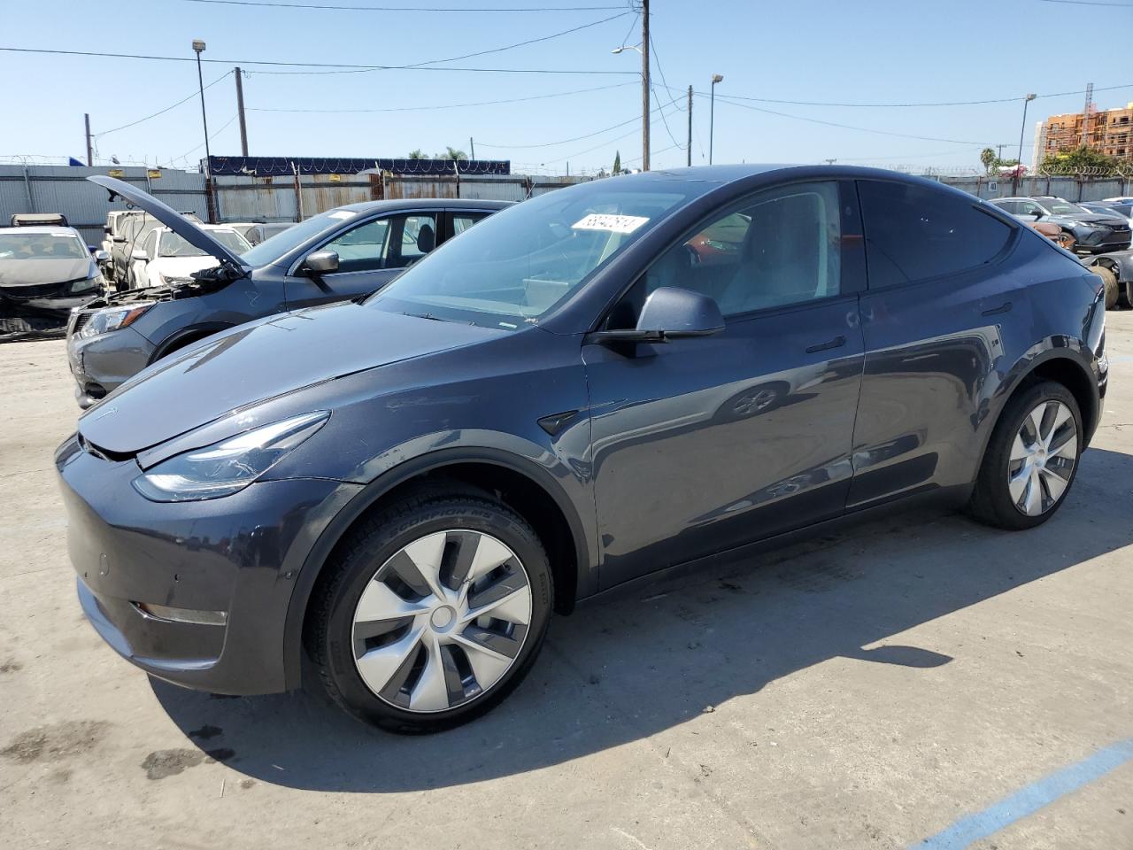 2024 TESLA MODEL Y  VIN:7SAYGDEE8RA232130