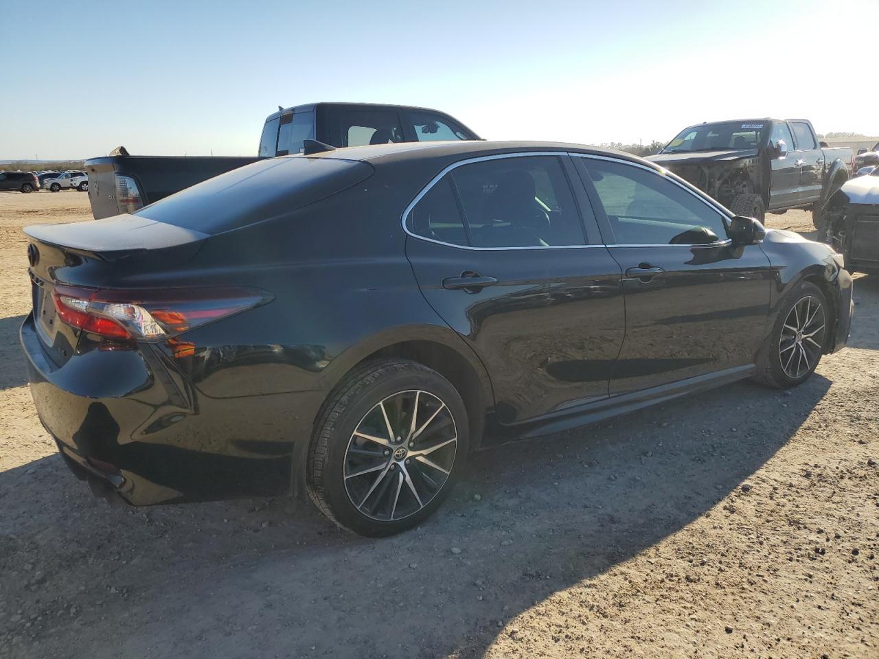 2022 TOYOTA CAMRY SE VIN:4T1T11AK2NU038129