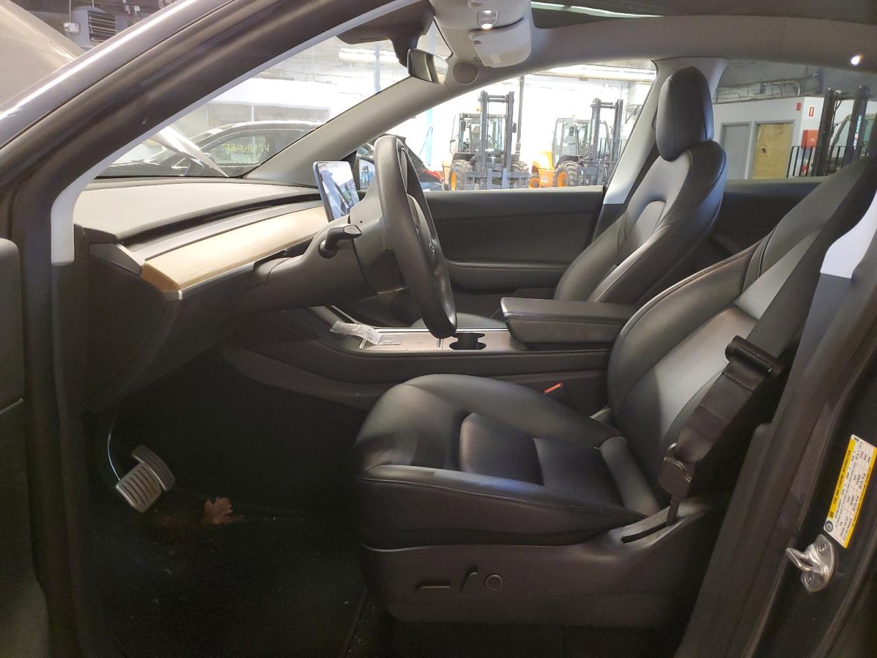 2022 TESLA MODEL Y  VIN:7SAYGDEF2NF398942
