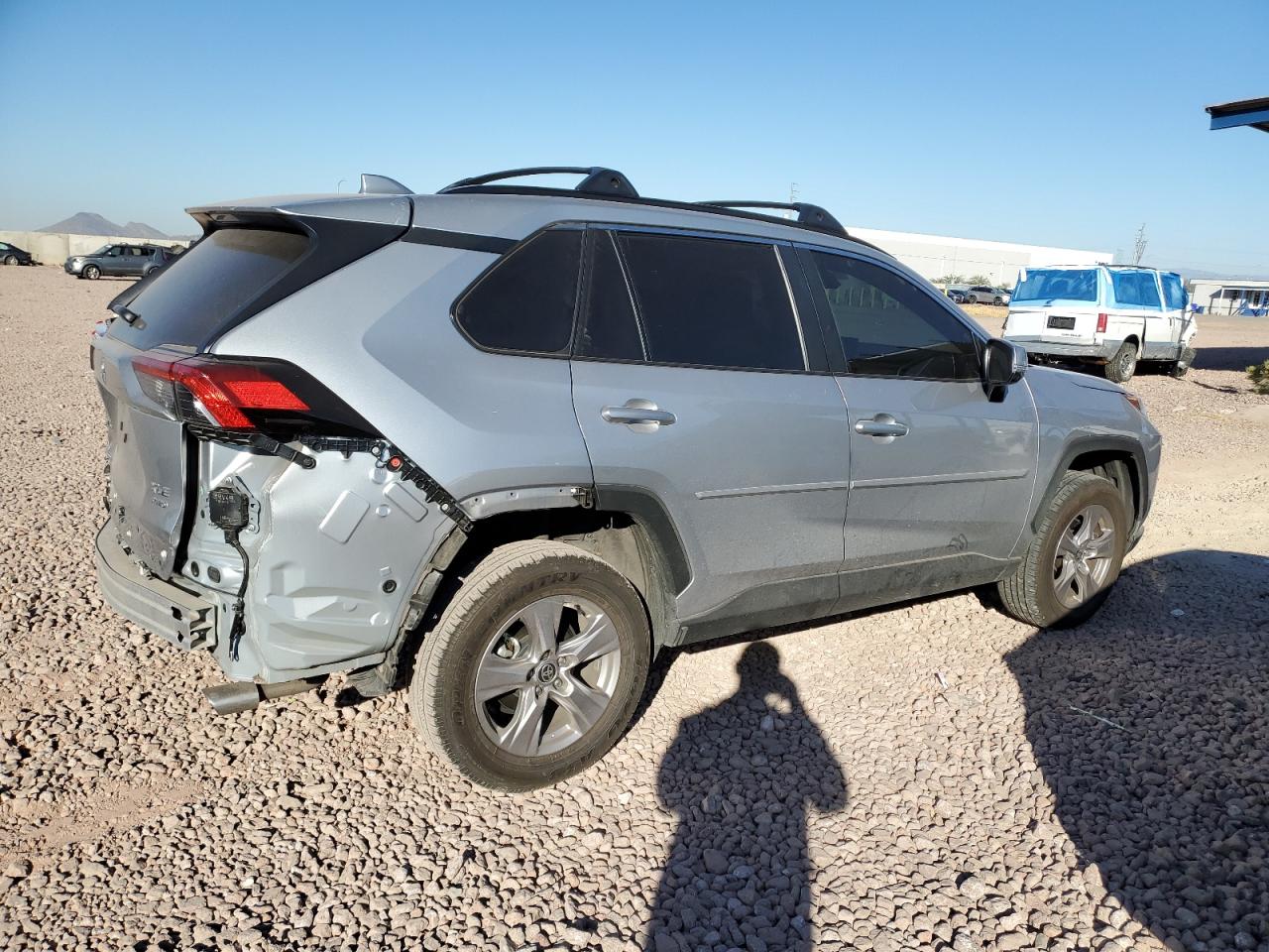 2022 TOYOTA RAV4 XLE VIN:2T3P1RFV3NC320632