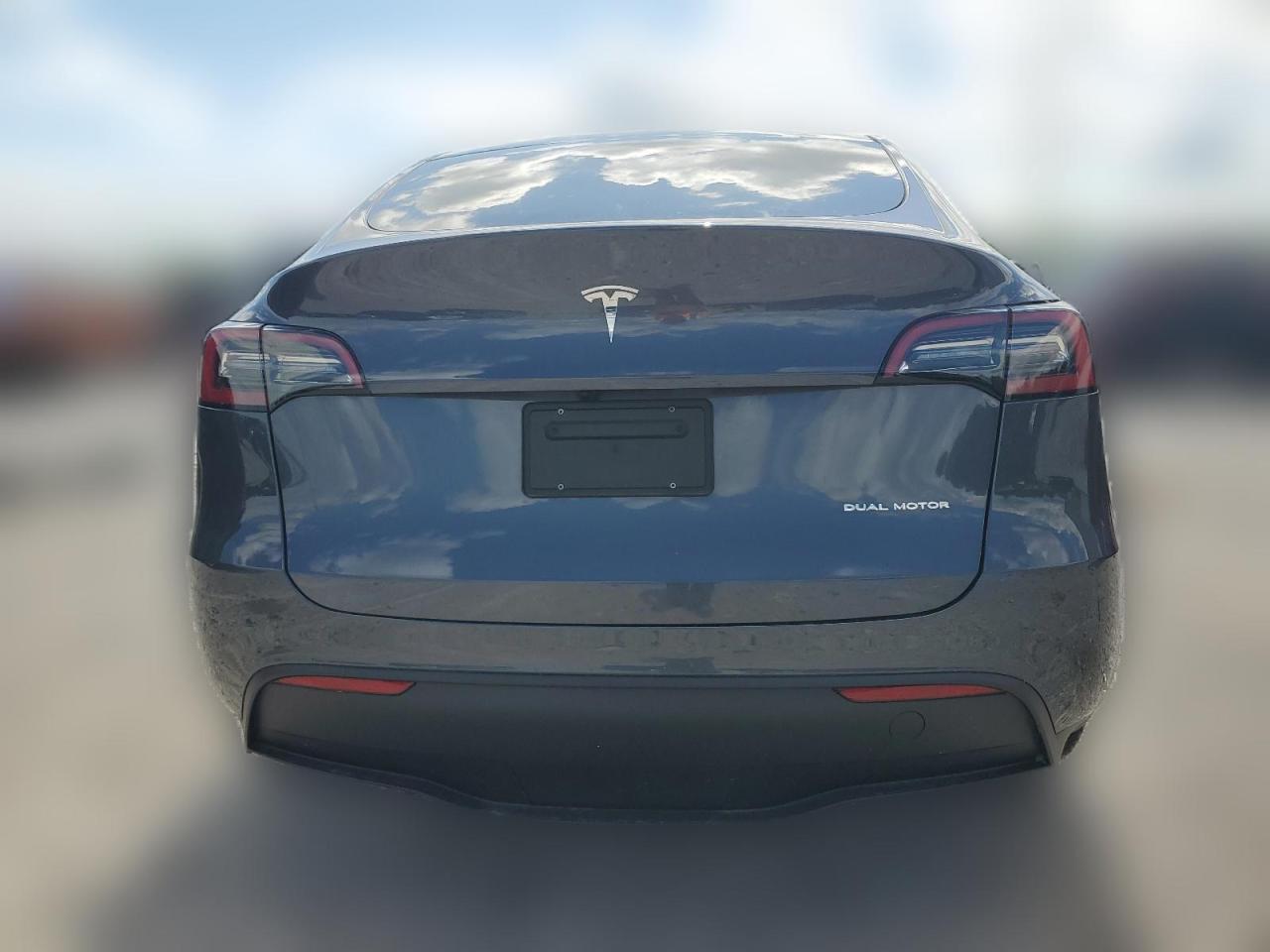 2023 TESLA MODEL Y  VIN:7SAYGAEE6PF966084