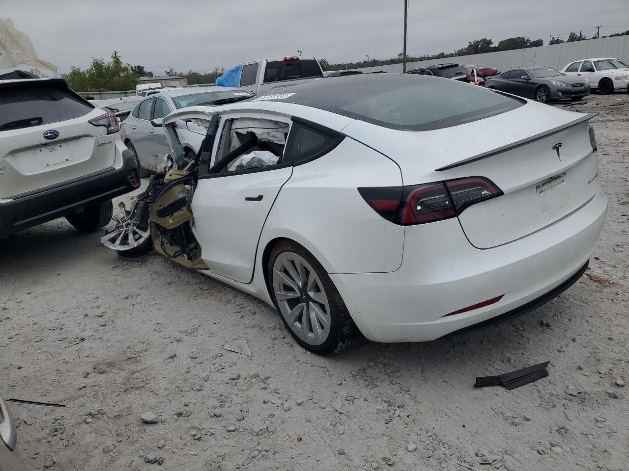 2023 TESLA MODEL 3  VIN:5YJ3E1EB8PF665836