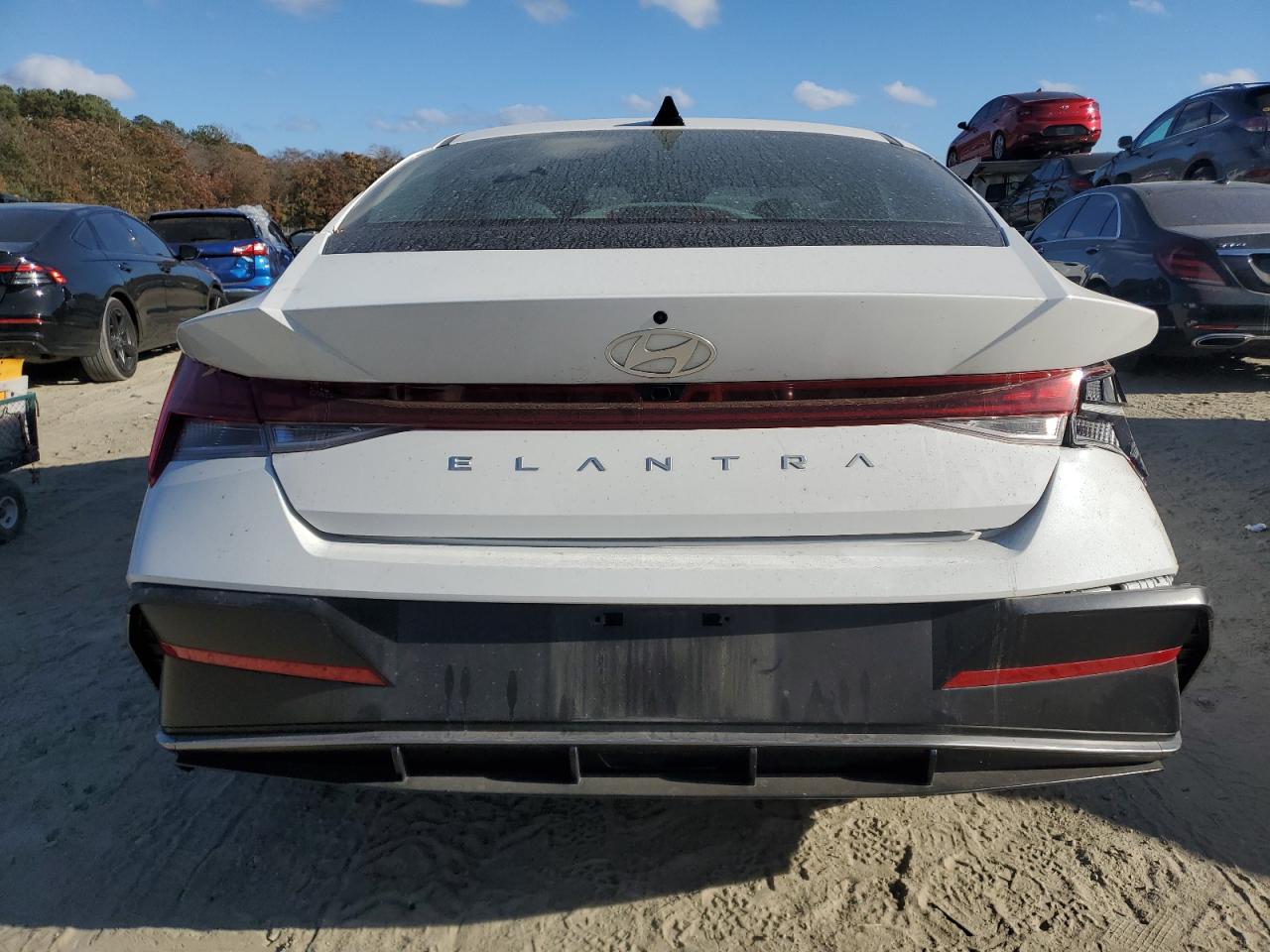 2024 HYUNDAI ELANTRA SEL VIN:KMHLS4DG1RU655582