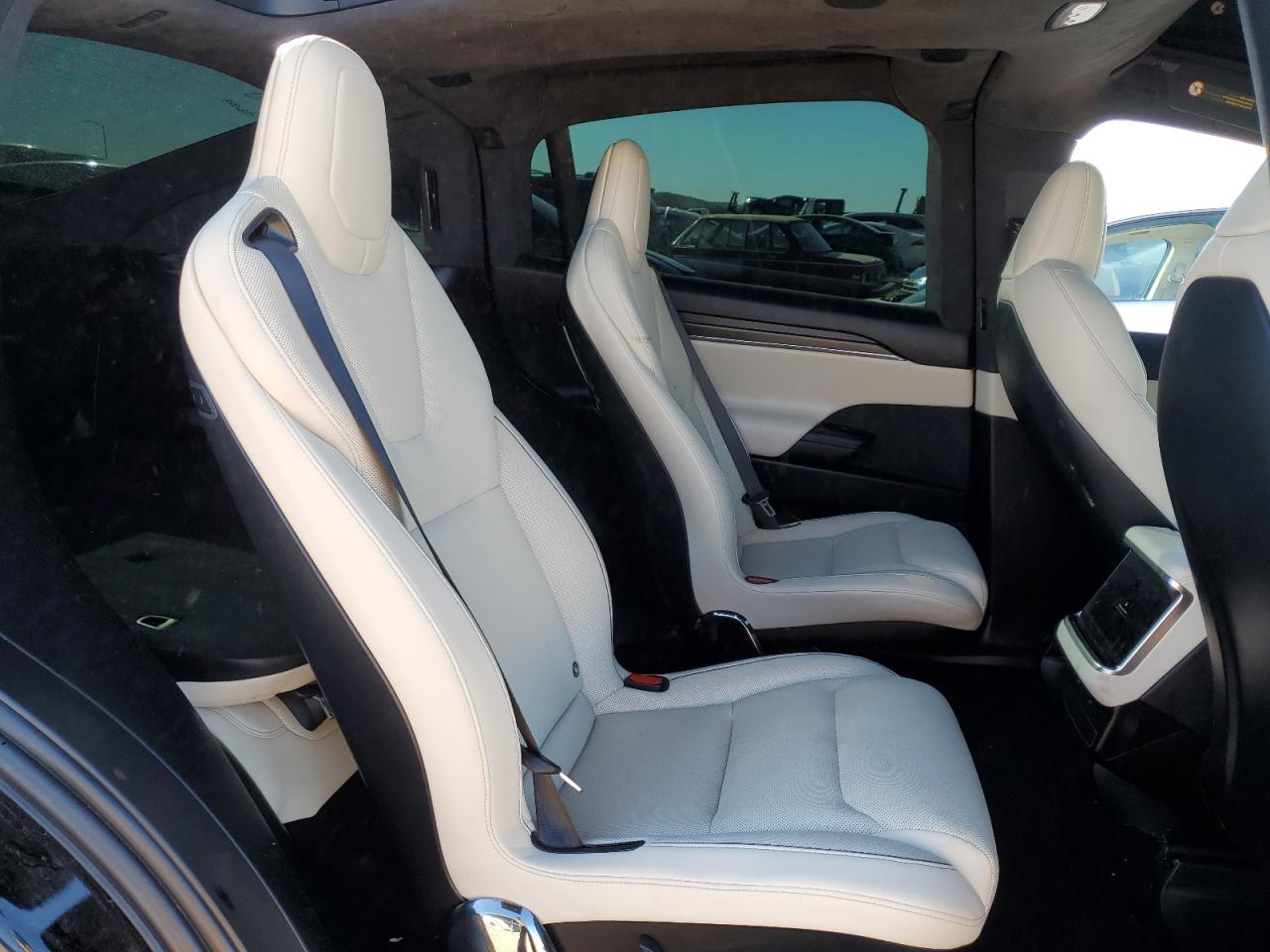 2023 TESLA MODEL X  VIN:7SAXCBE67PF400344