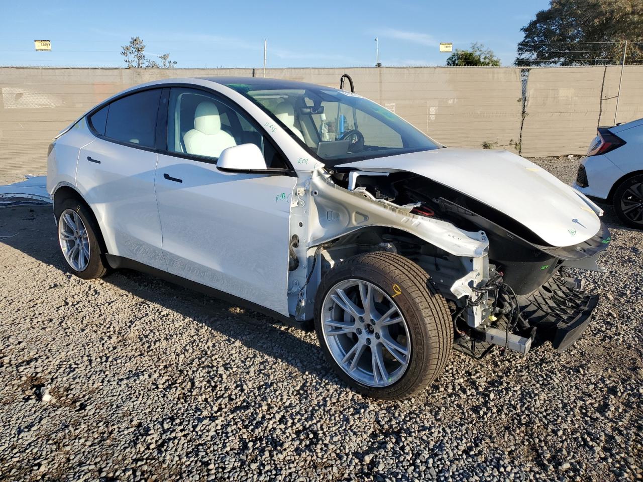 2022 TESLA MODEL Y  VIN:7SAYGDEE9NF367274