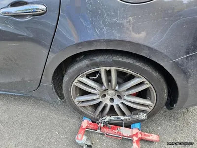 2016 maserati gibli s q4 VIN: