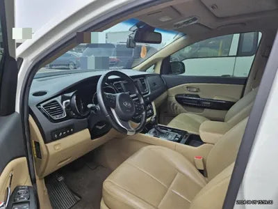 2015 Kia Carnival VIN:
