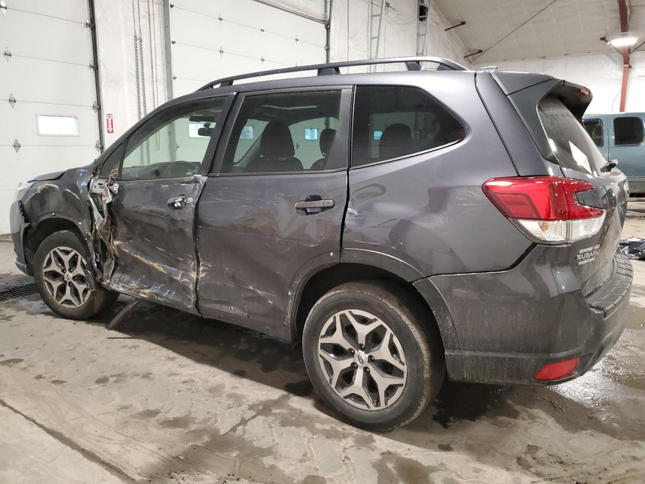 2022 SUBARU FORESTER PREMIUM VIN:JF2SKADCXNH448849