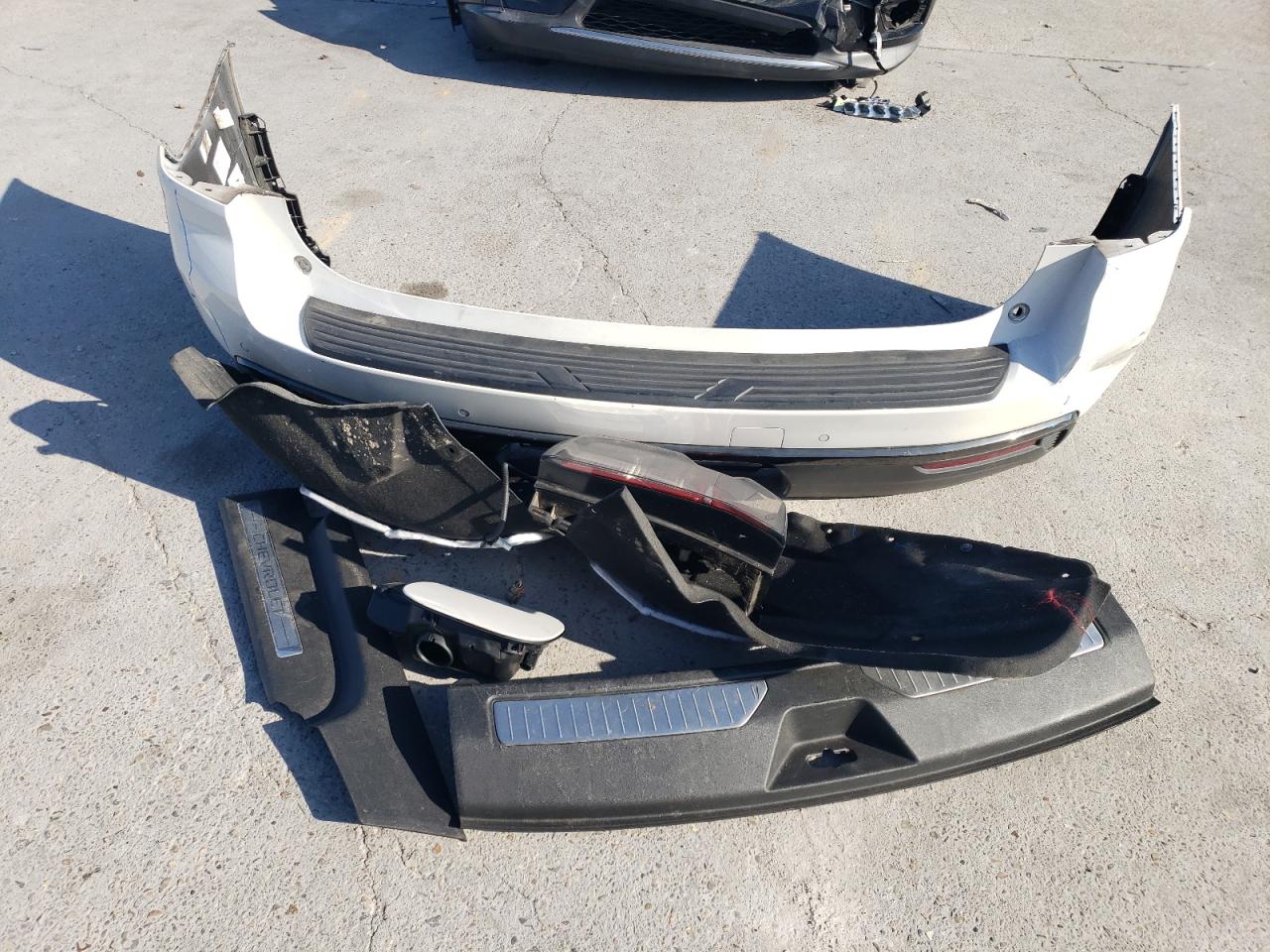 2022 CHEVROLET SUBURBAN K1500 Z71 VIN:1GNSKDKD6NR344436