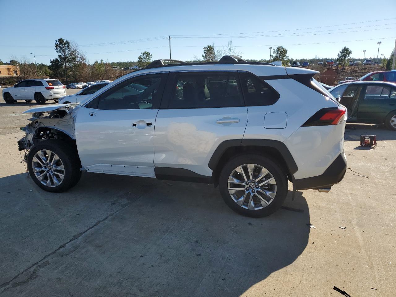 2024 TOYOTA RAV4 XLE PREMIUM VIN:2T3C1RFV2RW346609