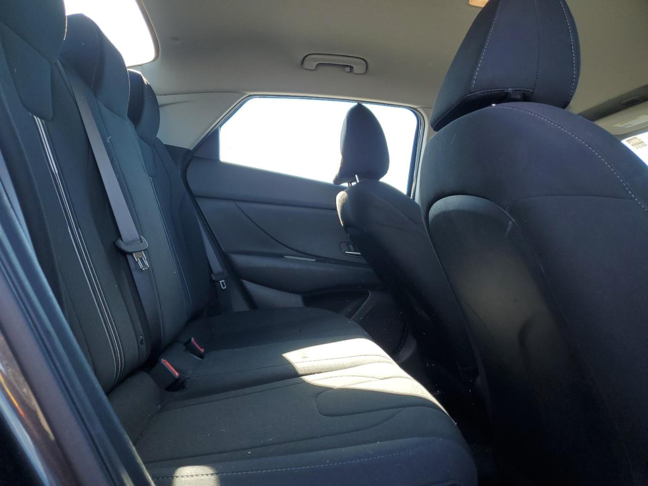 2022 HYUNDAI ELANTRA SEL VIN:5NPLM4AG2NH069903