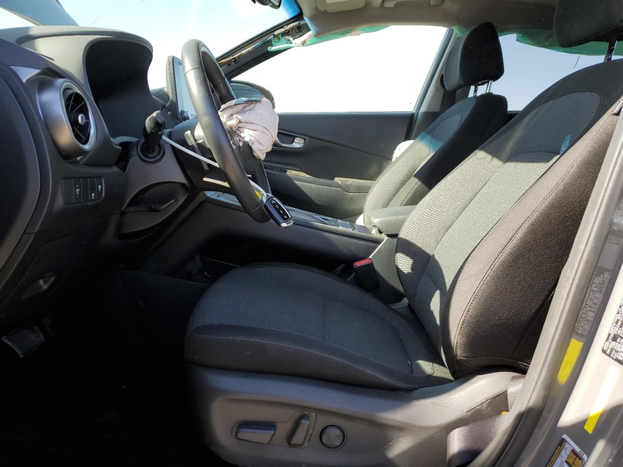 2022 HYUNDAI KONA SEL VIN:KM8K33AG8NU158658