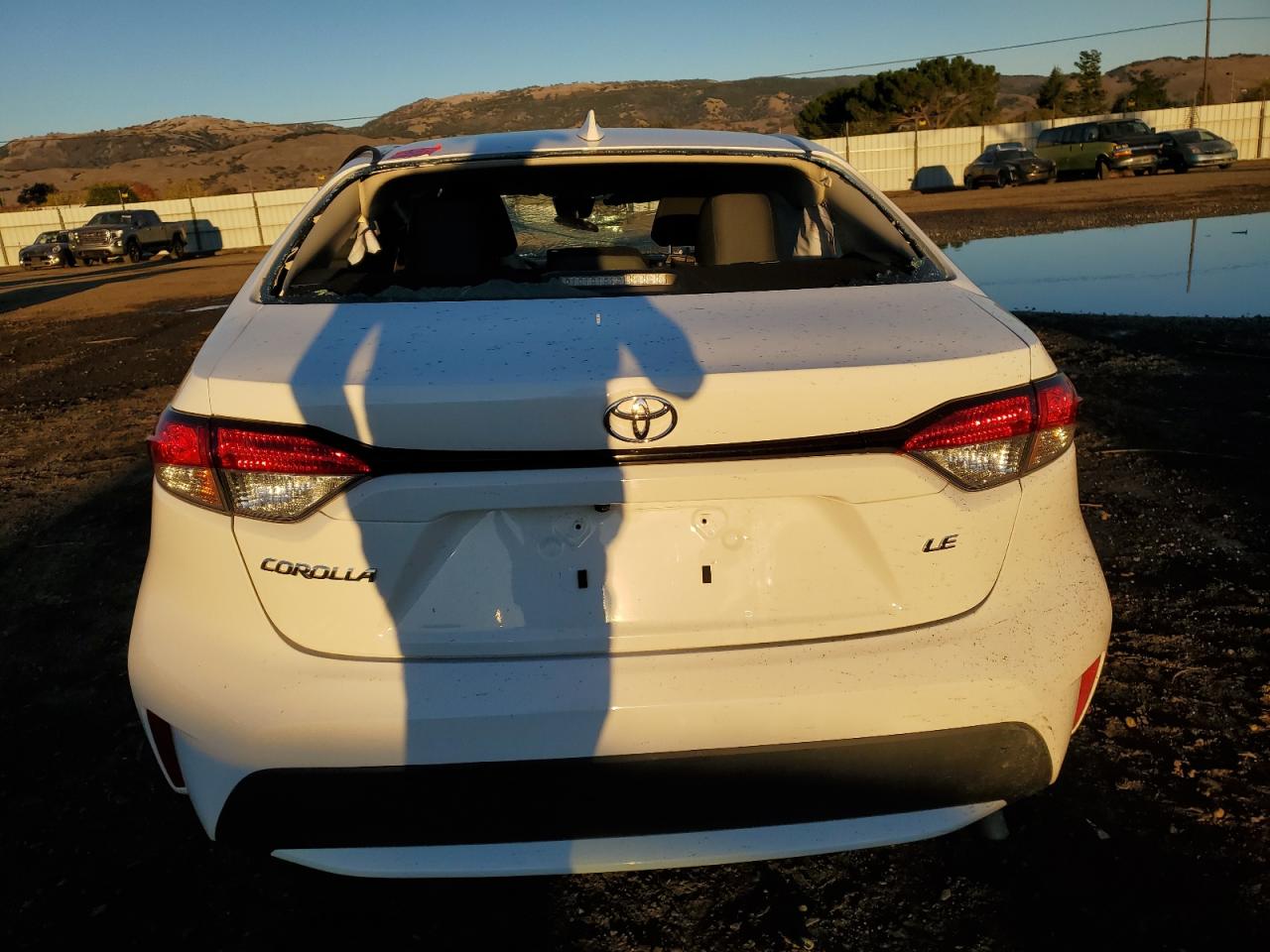 2022 TOYOTA COROLLA LE VIN:JTDEPMAE3N3020543