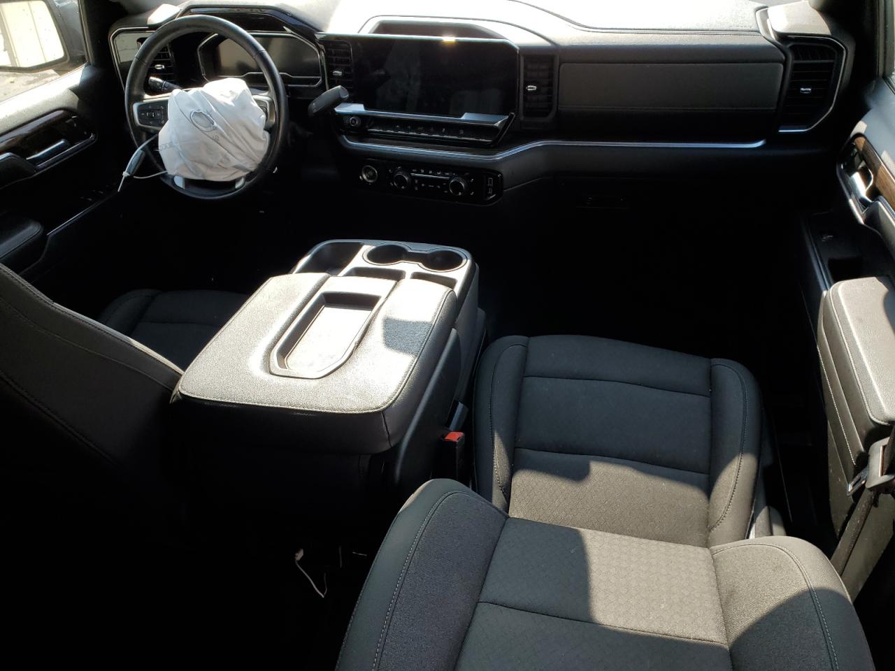 2022 CHEVROLET SILVERADO K1500 LT VIN:3GCUDDED9NG614461