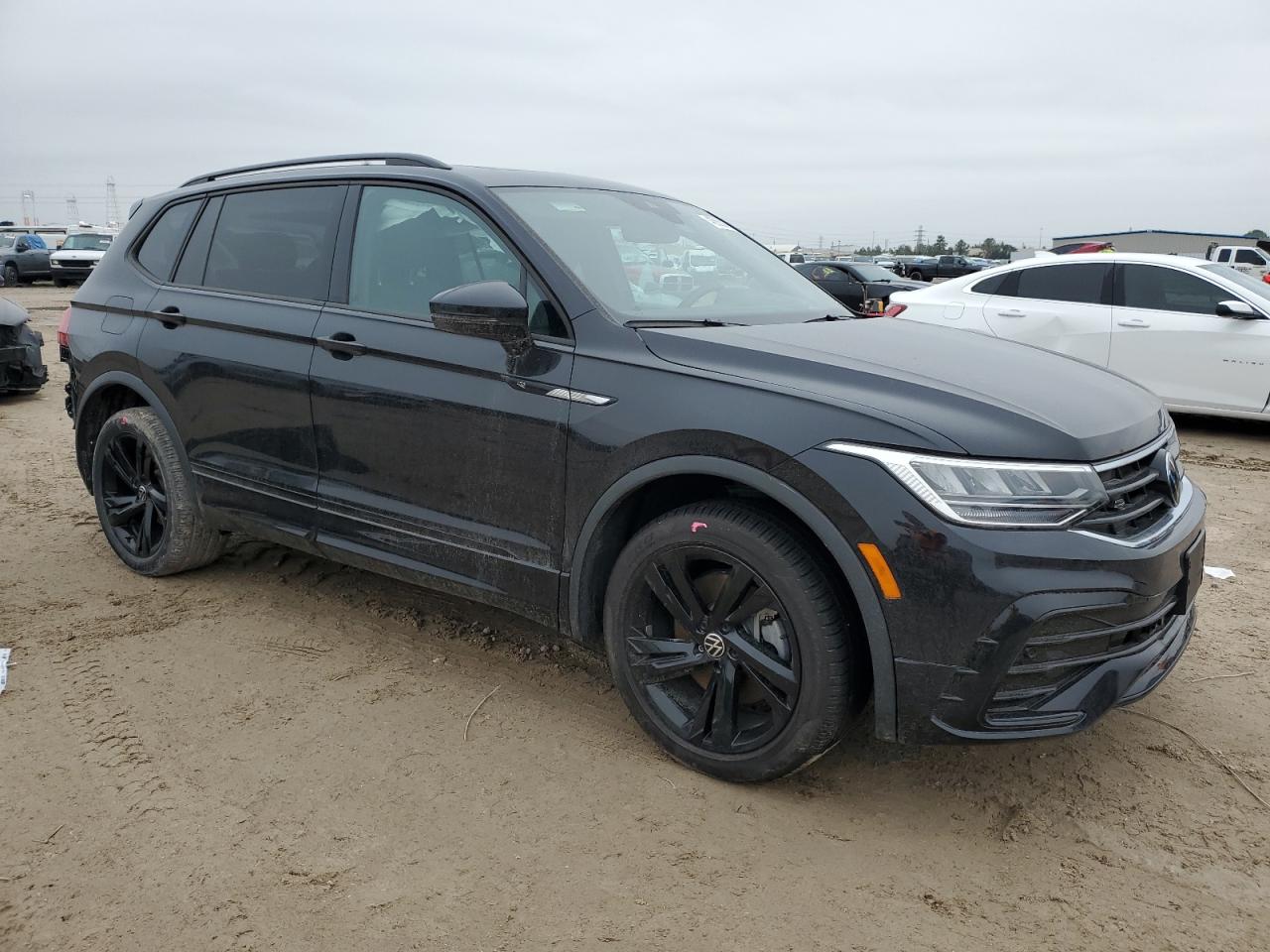 2023 VOLKSWAGEN TIGUAN SE R-LINE BLACK VIN:3VVCB7AX1PM122483