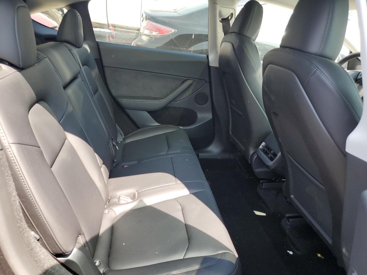 2024 TESLA MODEL Y  VIN:7SAYGDED3RF114643