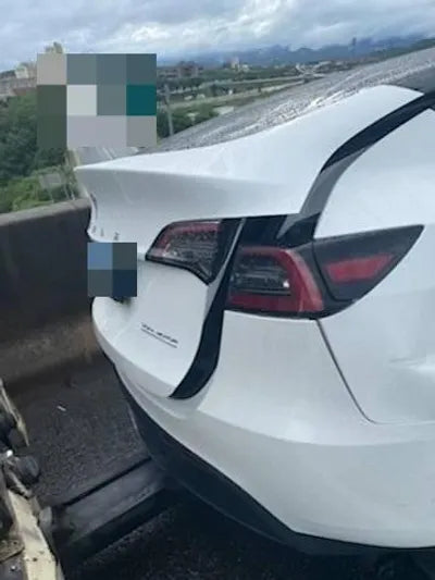 2021 Tesla Model Y 5YJYGDEE8MF168695 VIN:5YJYGDEE8MF168695
