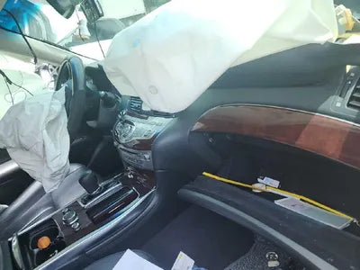 2015 Infiniti Q70 VIN: