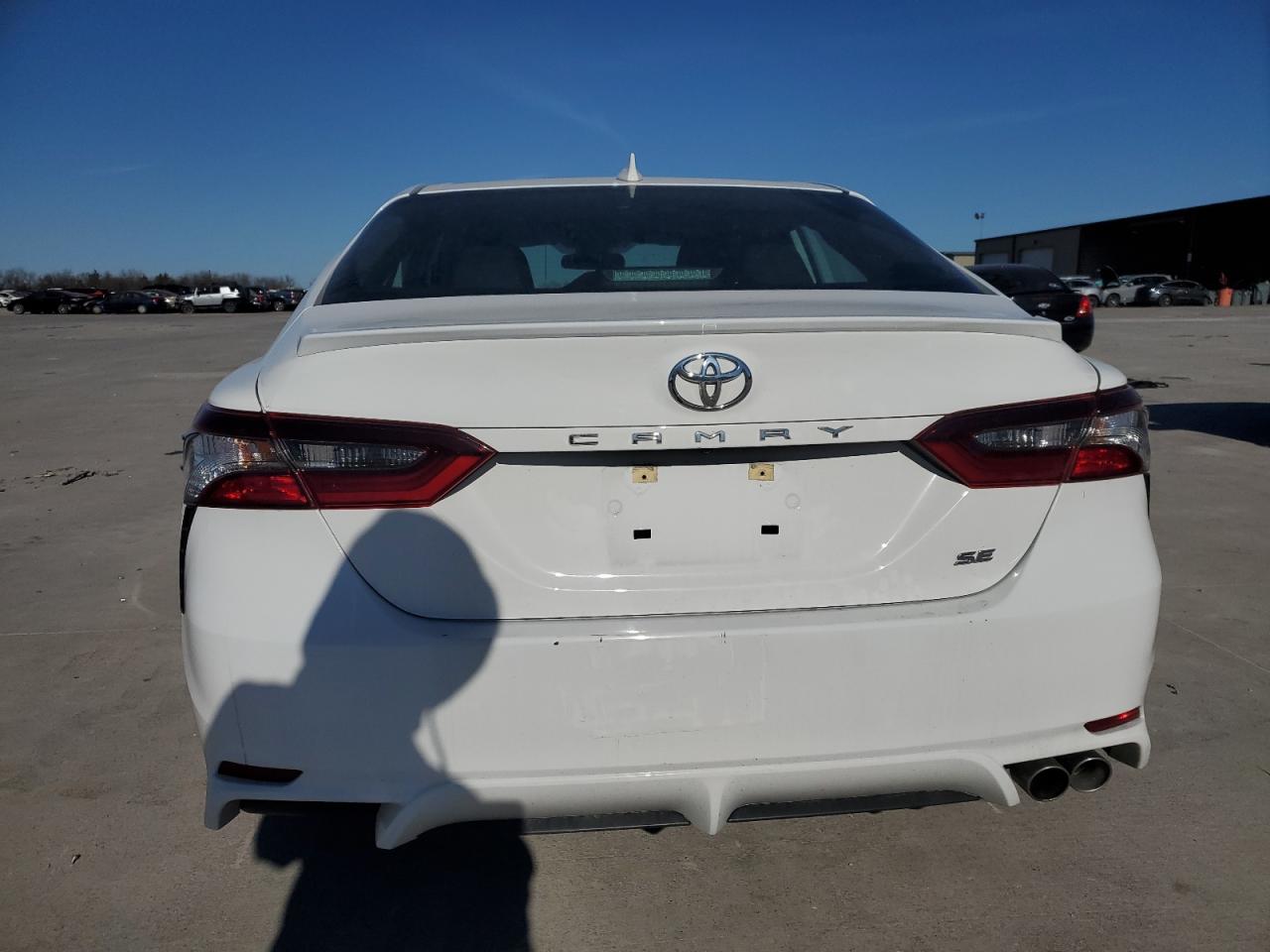 2024 TOYOTA CAMRY SE NIGHT SHADE VIN:4T1G11AK7RU190057