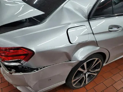 2015 Mercedes-Benz E 220 WDDHF0AB4FB168115 VIN:WDDHF0AB4FB168115