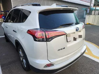 2016 Toyota RAV4 VIN:
