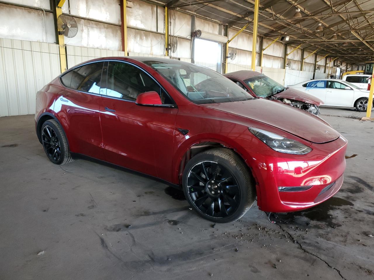 2024 TESLA MODEL Y  VIN:7SAYGDEE0RA276400
