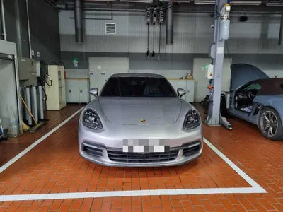 2018 Porsche Panamera WP0AA2972JL115728 VIN:WP0AA2972JL115728