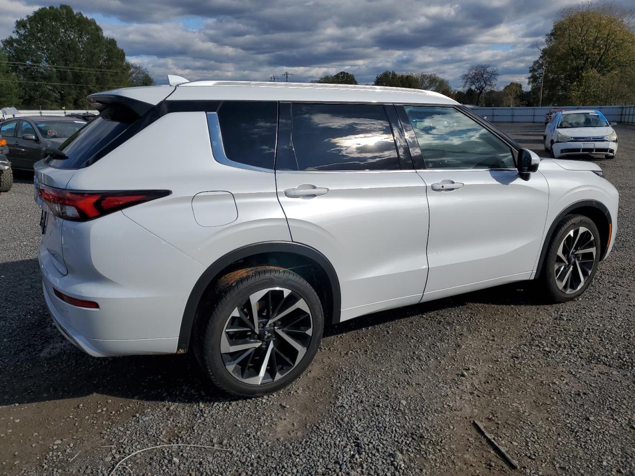 2023 MITSUBISHI OUTLANDER SEL VIN:JA4J3VA88PZ021143