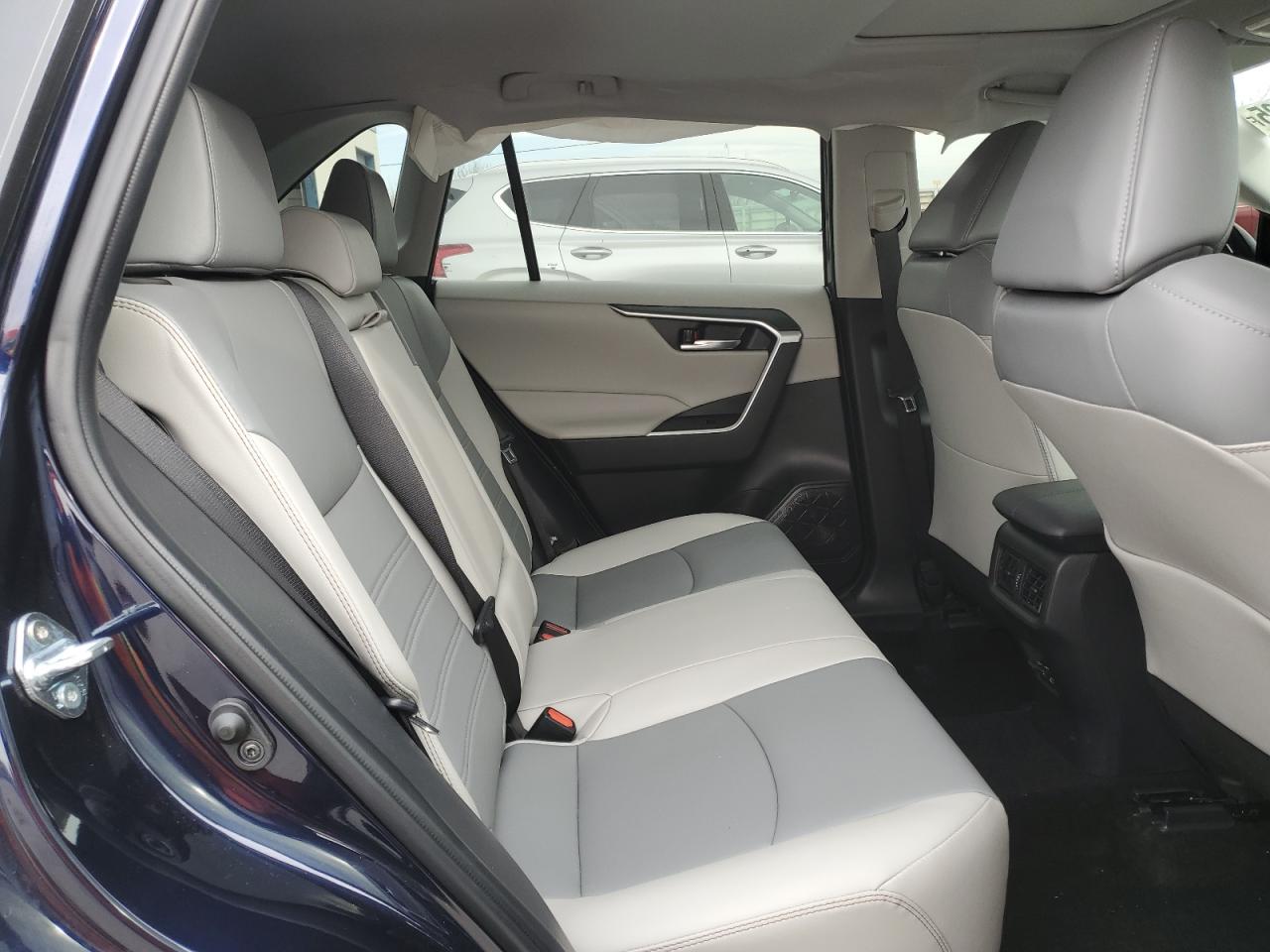 2024 TOYOTA RAV4 XLE PREMIUM VIN:2T3A1RFV8RW417111