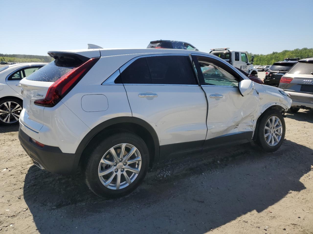 2023 CADILLAC XT4 LUXURY VIN:1GYAZAR42PF221591