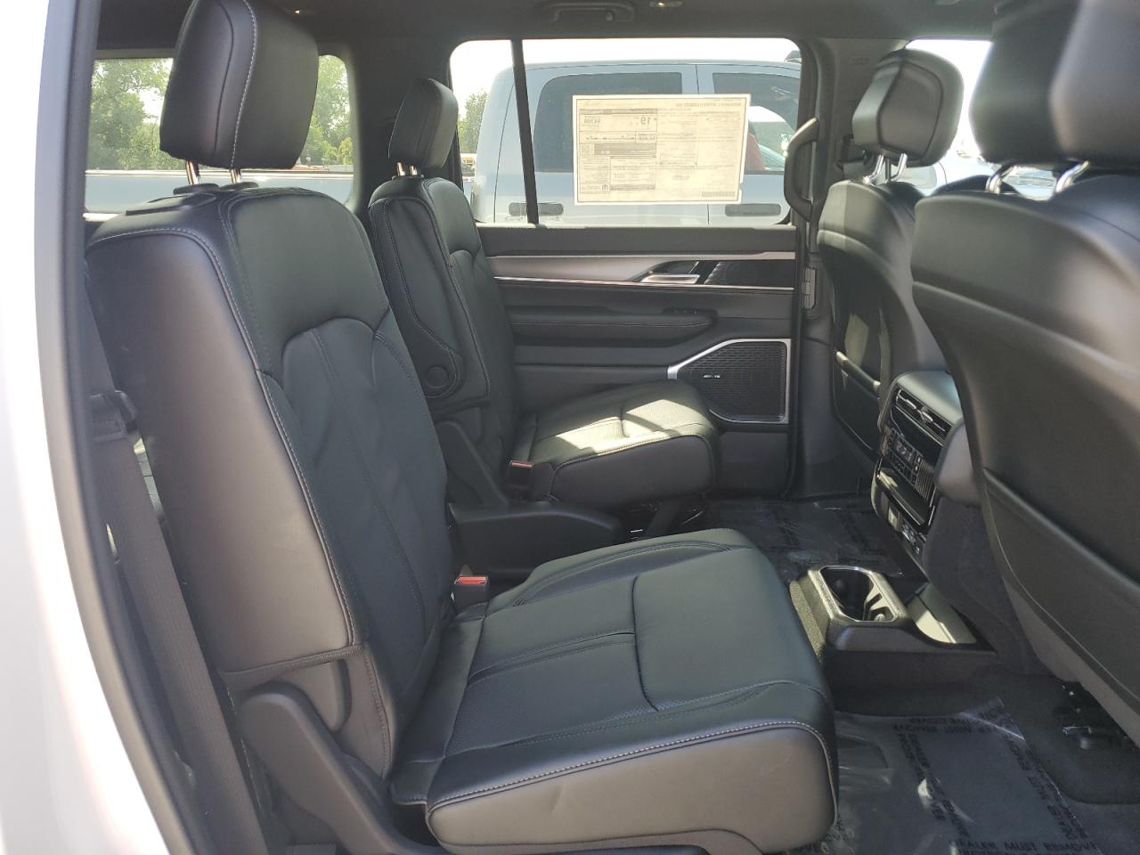2024 JEEP WAGONEER L SERIES II VIN:1C4SJSBP6RS140048