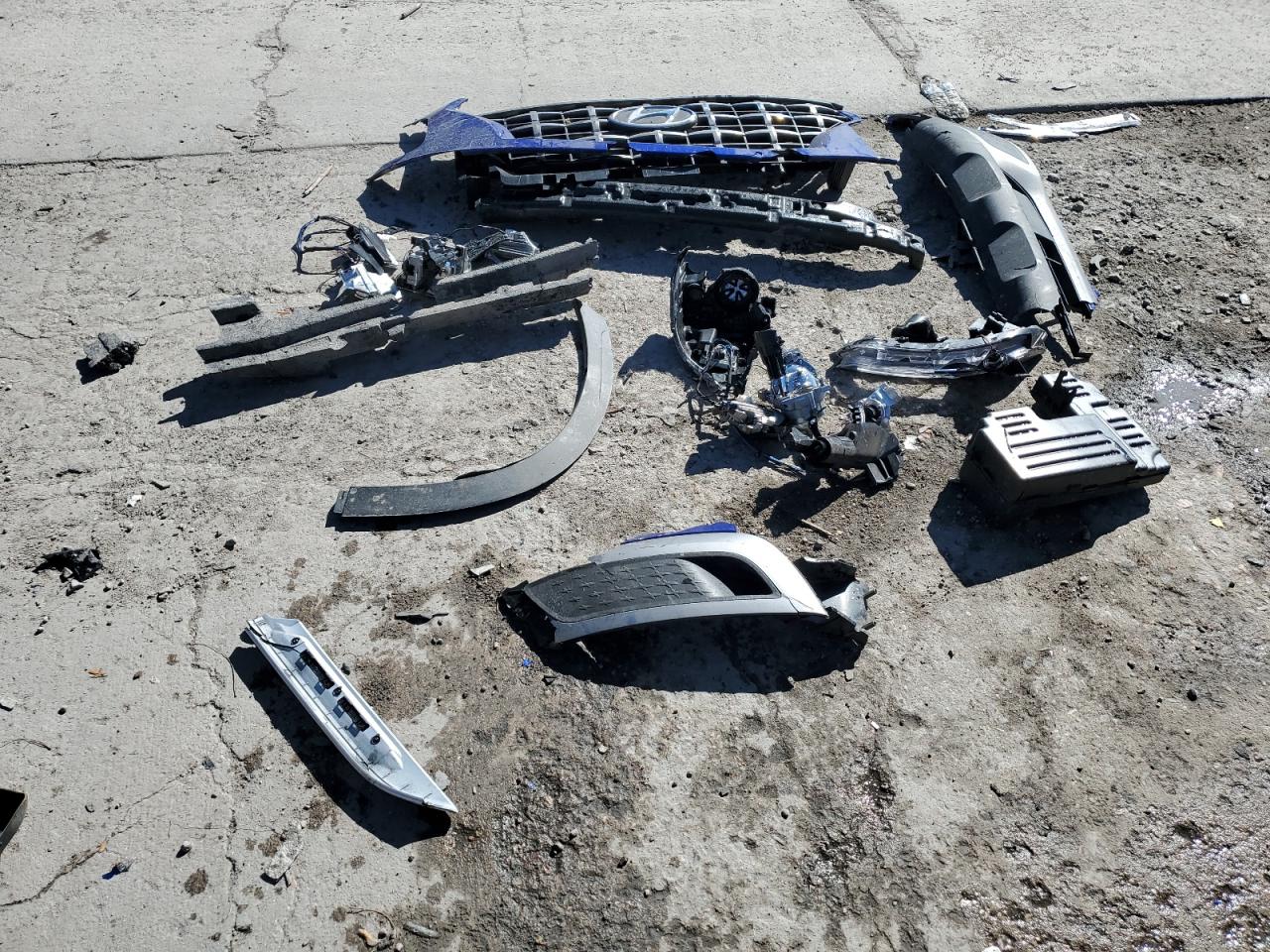 2024 HYUNDAI VENUE SEL VIN:KMHRC8A3XRU305030