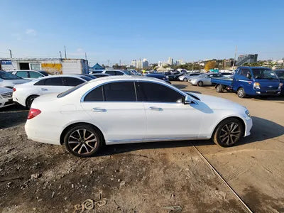 2019 Mercedes-Benz E 300 WDDZF4KB6KA591174 VIN:WDDZF4KB6KA591174