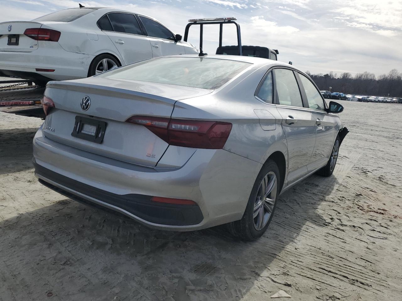 2024 VOLKSWAGEN JETTA SE VIN:3VWEM7BU4RM057196