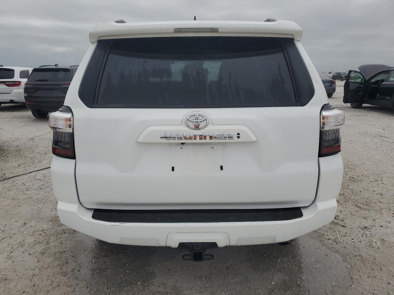 2024 TOYOTA 4RUNNER SR5 VIN:JTEEU5JR2R5309632