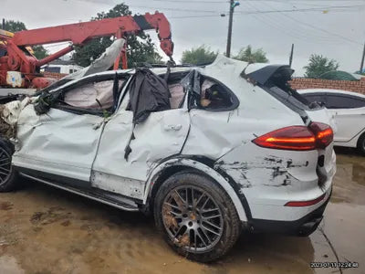 2017 Porsche Cayenne 233KMWP1AF2926HKA VIN:233KMWP1AF2926HKA