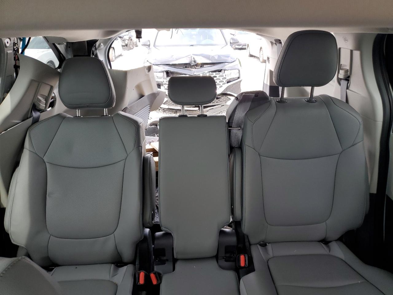 2022 TOYOTA SIENNA XLE VIN:5TDJRKEC9NS101700