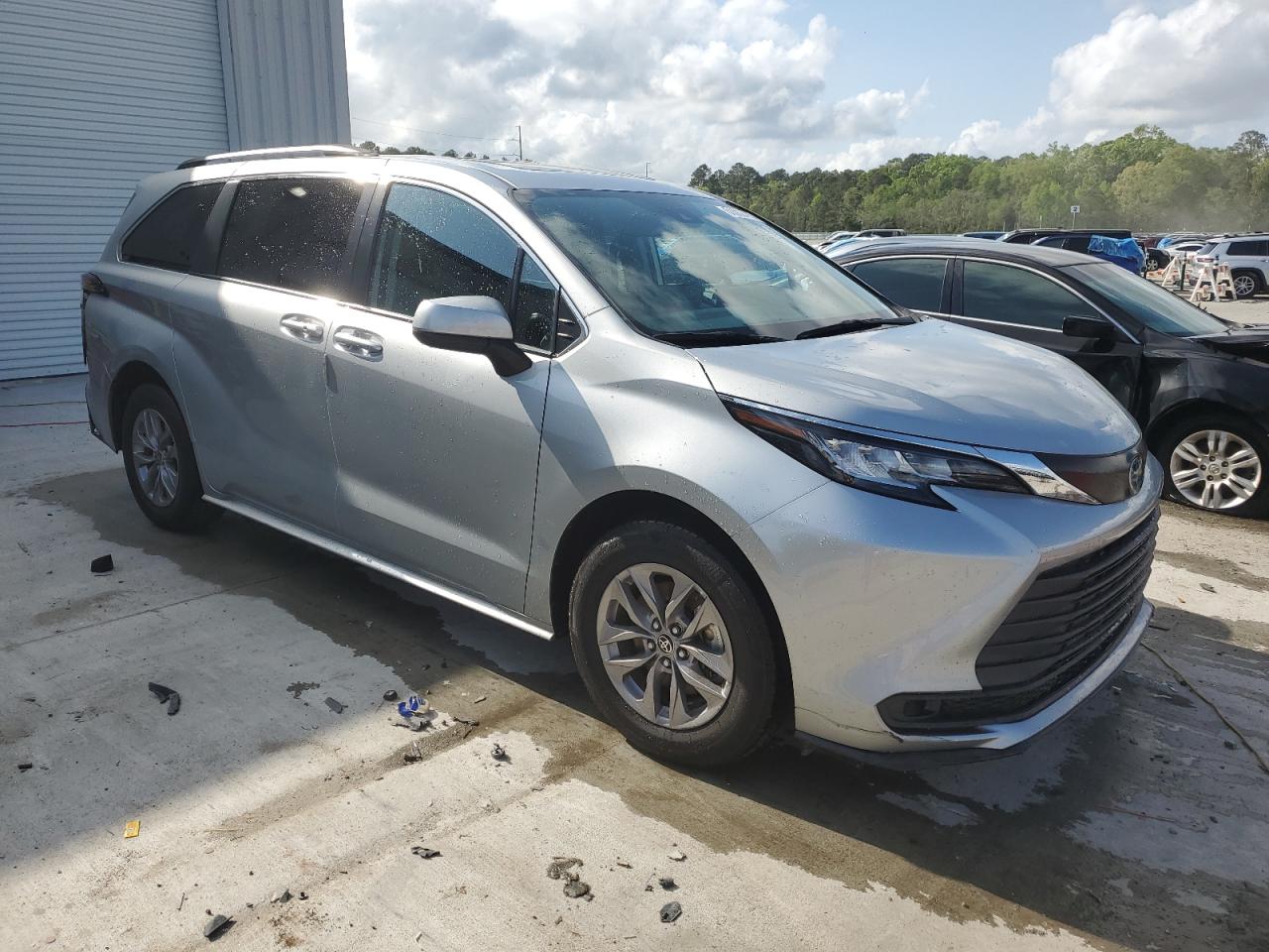 2022 TOYOTA SIENNA LE VIN:5TDBSKFC6NS042760