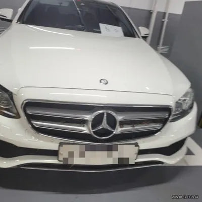 2016 Mercedes-Benz E 300 VIN: