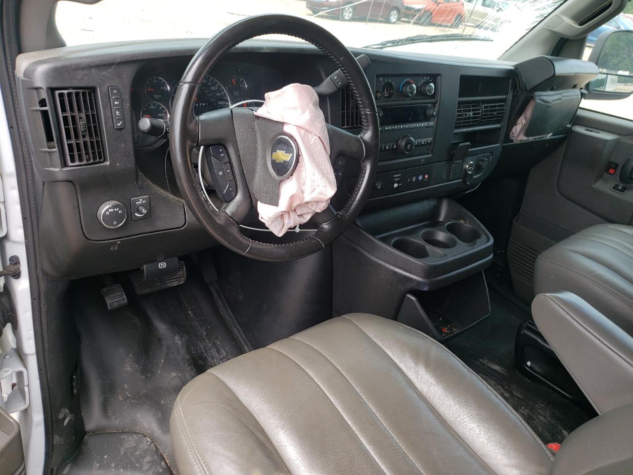 2022 CHEVROLET EXPRESS G2500  VIN:1GCWGAFP9N1285850