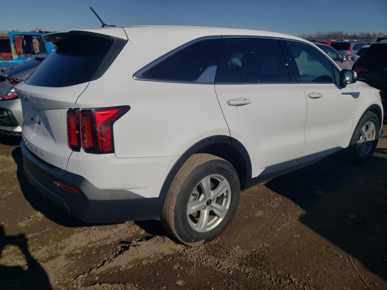 2022 KIA SORENTO LX VIN:5XYRG4LC3NG117430