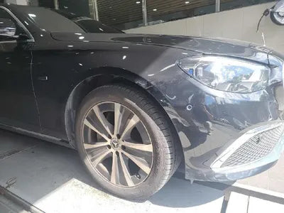 2021 Mercedes-Benz E 300 VIN: