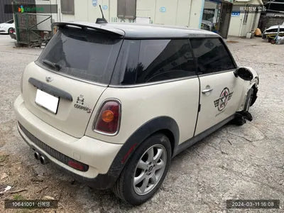 2017 MINI Cooper WMWMF7C54ATZ74030 VIN:WMWMF7C54ATZ74030