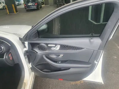 2016 Mercedes-Benz E 300 VIN: