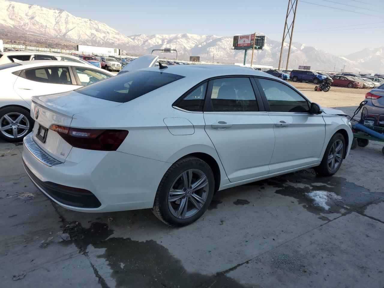 2024 VOLKSWAGEN JETTA SE VIN:3VWEM7BU0RM027838