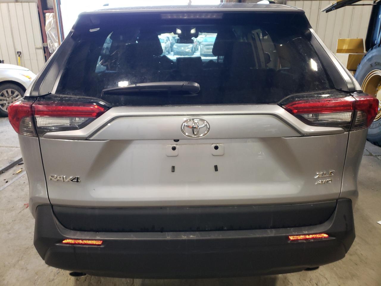 2024 TOYOTA RAV4 XLE VIN:2T3P1RFV1RC447319